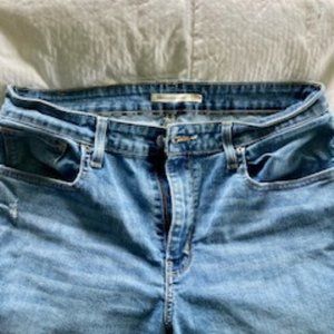 Women's Jeans (Levis)